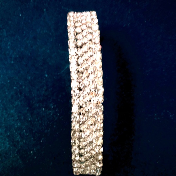 Stretchy Rhinestone Bracelet - Picture 4 of 6